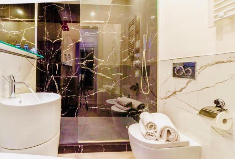 Governo Vecchio Guesthouse Navona Rome Bagian luar foto